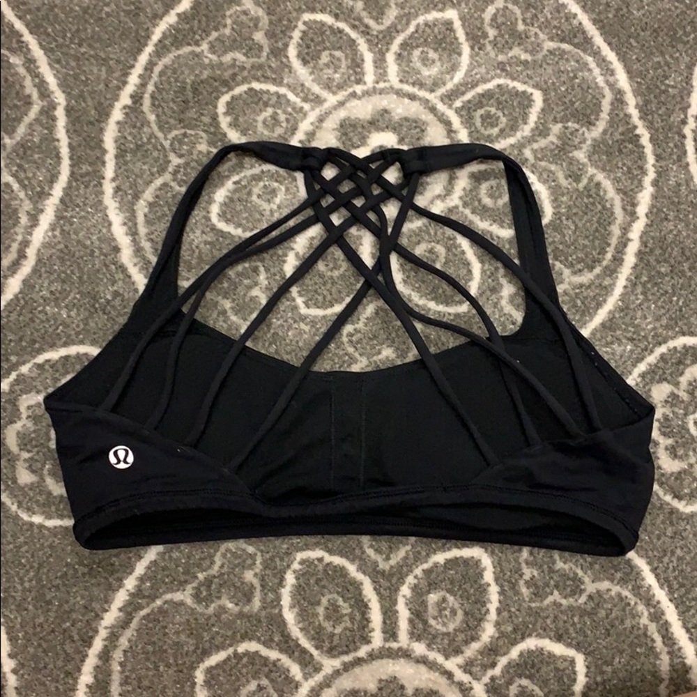 Lululemon sports bra